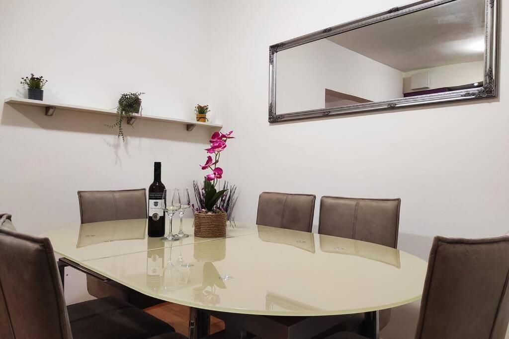 ספליט Spacious Apartment Near City Center And The Beach מראה חיצוני תמונה